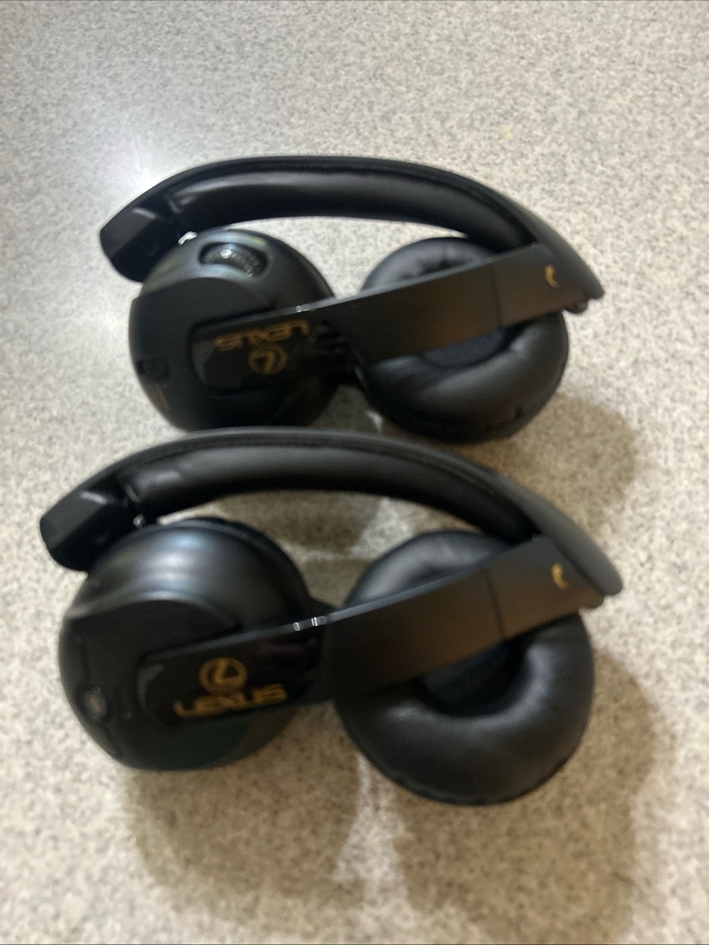 Lexus LX570 Wireless Headphones PAIR OEM 1 Powers On The Other Does Not